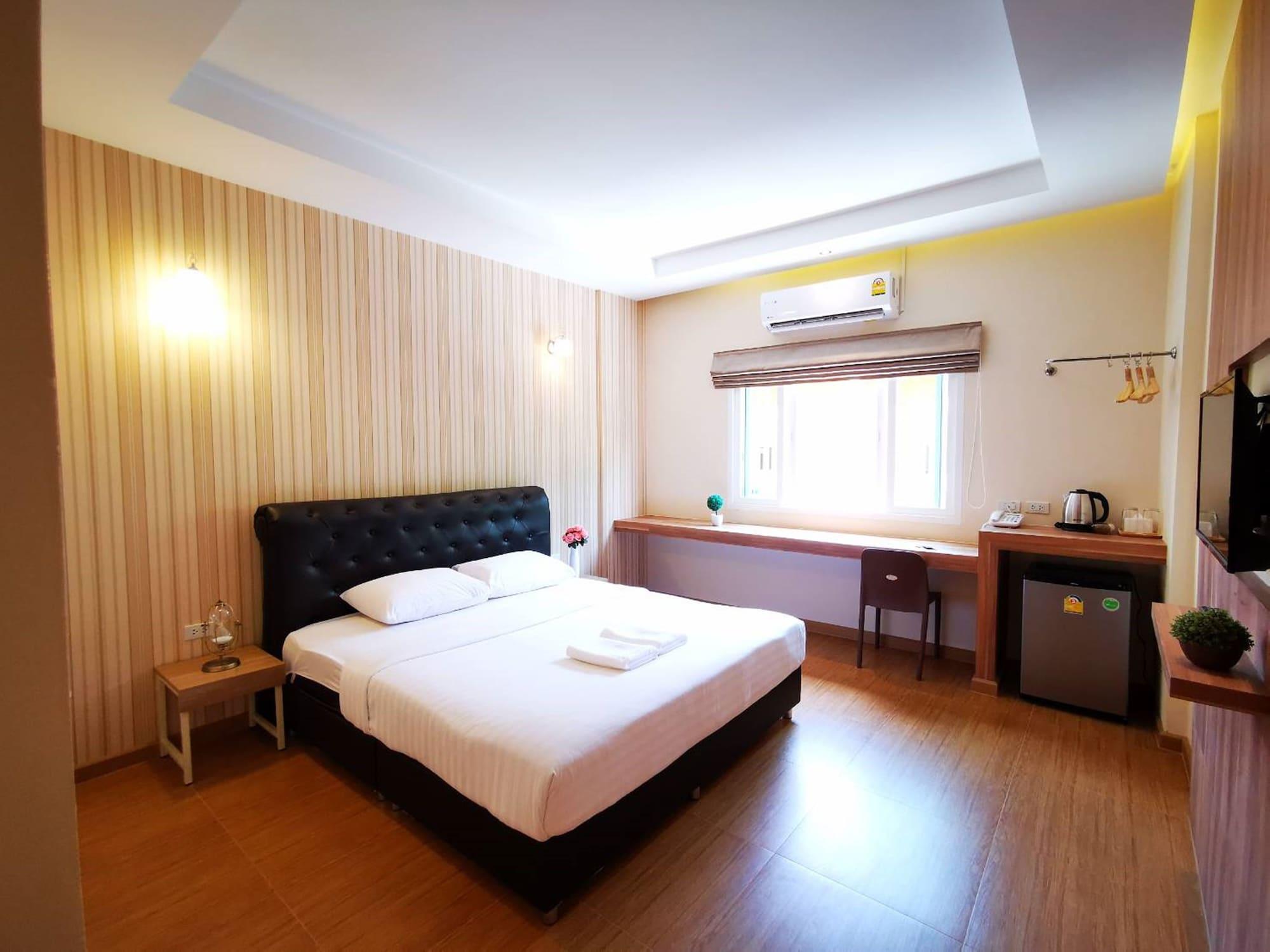 פאתום טאני Triple Trees Hotel מראה חיצוני תמונה