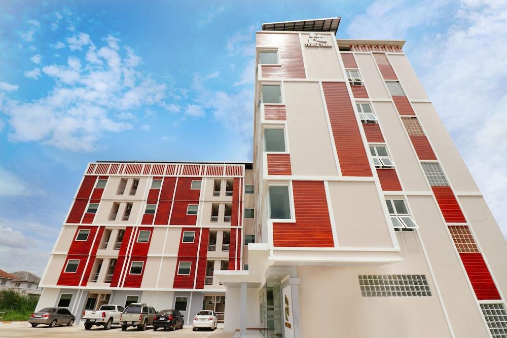 פאתום טאני Triple Trees Hotel מראה חיצוני תמונה