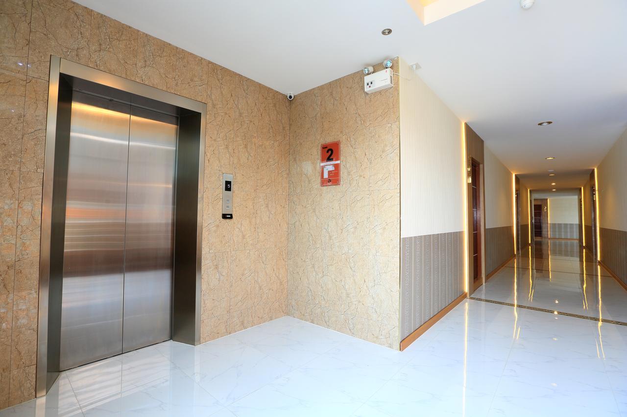פאתום טאני Triple Trees Hotel מראה חיצוני תמונה