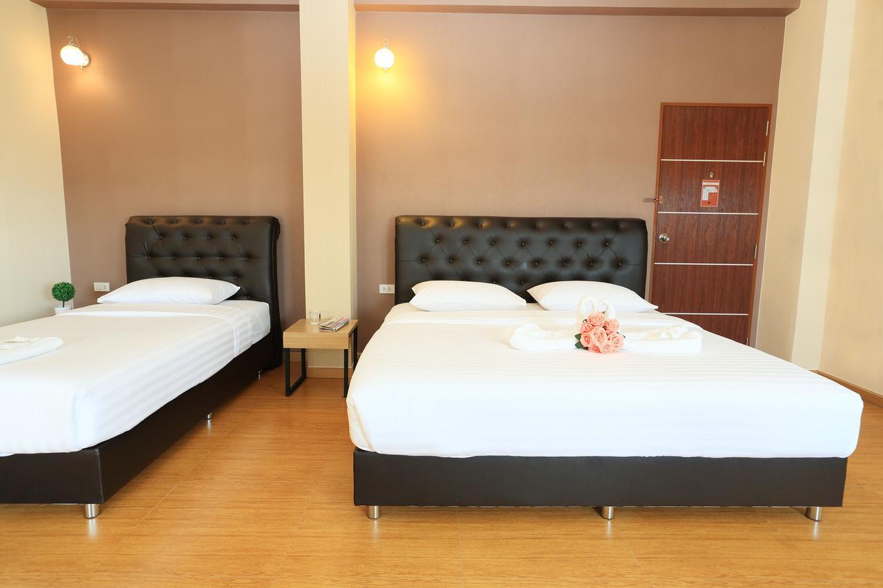 פאתום טאני Triple Trees Hotel מראה חיצוני תמונה