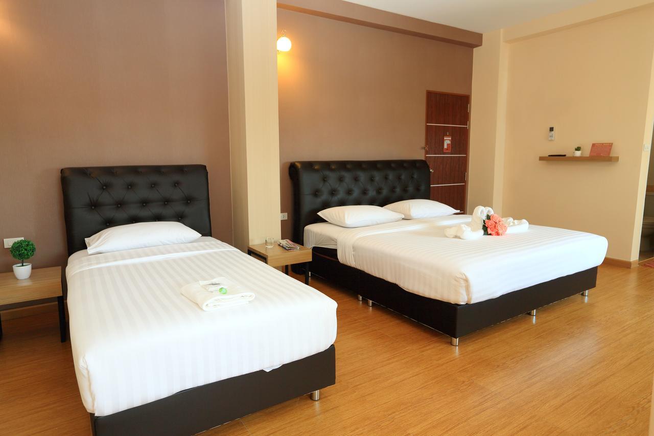 פאתום טאני Triple Trees Hotel מראה חיצוני תמונה