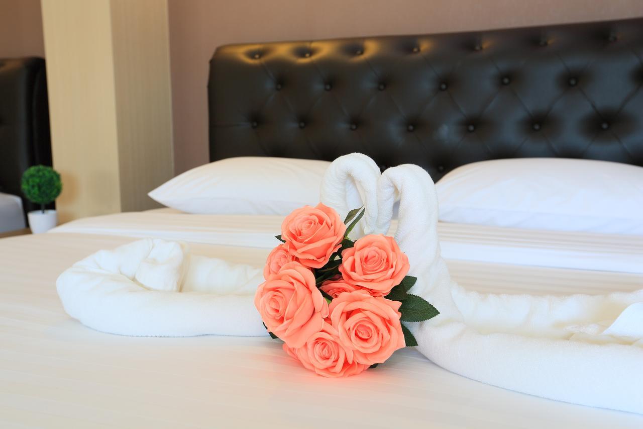 פאתום טאני Triple Trees Hotel מראה חיצוני תמונה