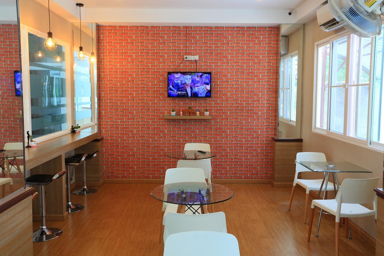 פאתום טאני Triple Trees Hotel מראה חיצוני תמונה